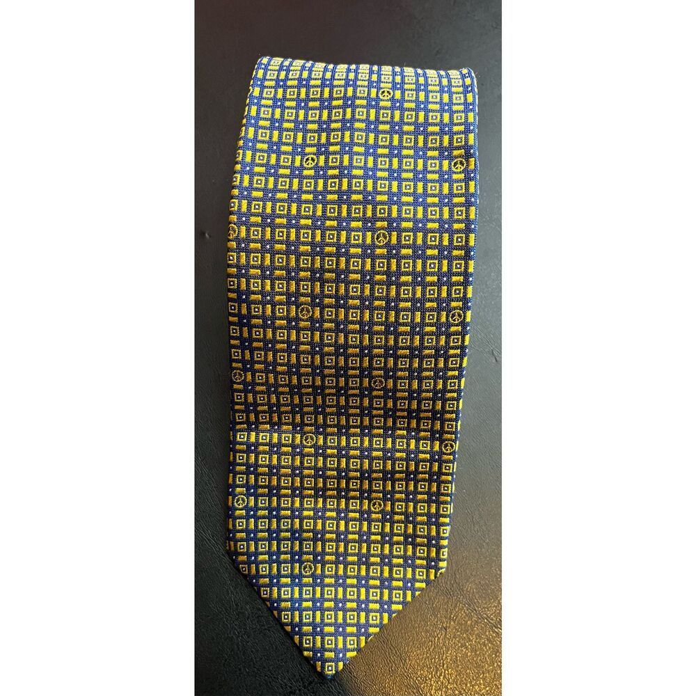 Moschino tie